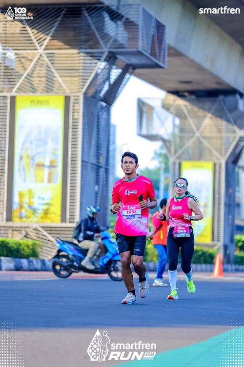 Race photo from Smartfren Run 2025 