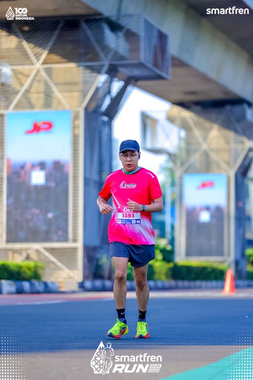 Race photo from Smartfren Run 2025 