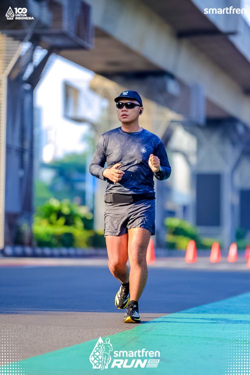 Race photo from Smartfren Run 2025 
