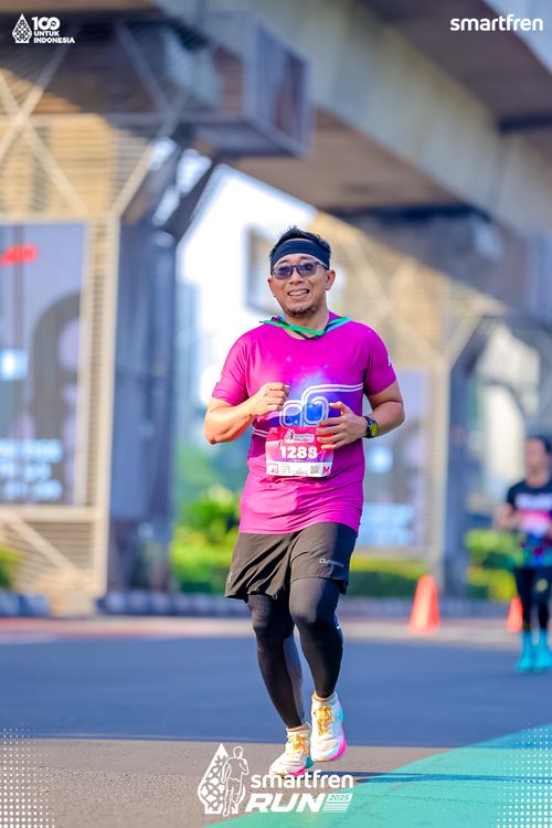Race photo from Smartfren Run 2025 