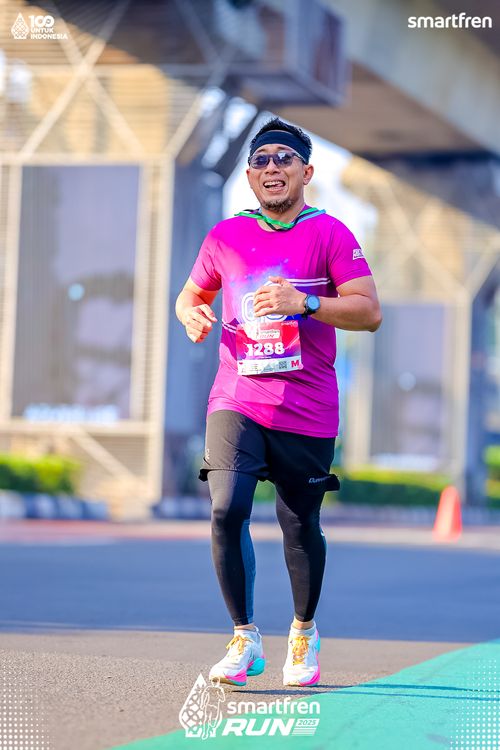 Race photo from Smartfren Run 2025 