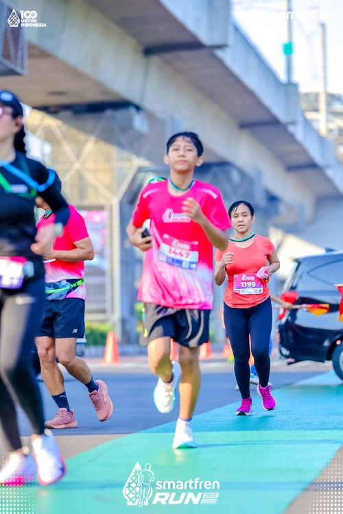 Race photo from Smartfren Run 2025 