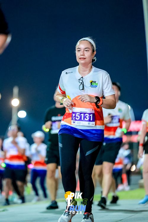 Race photo from PIK NITE RUN 2025