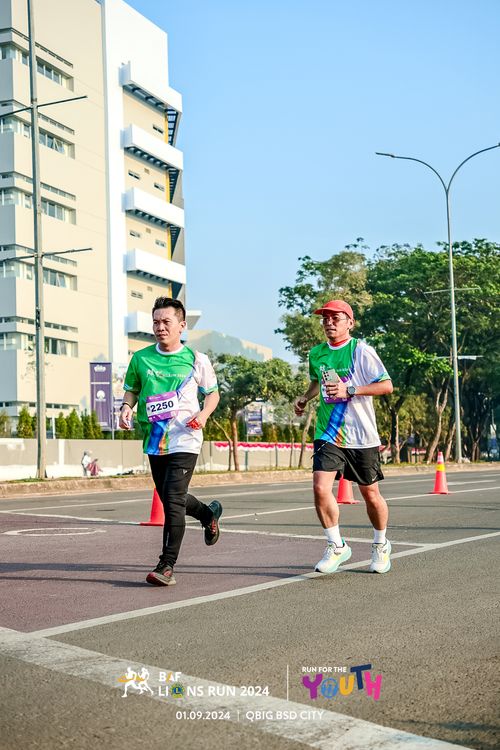 Race photo from BAF LIONS RUN 2024