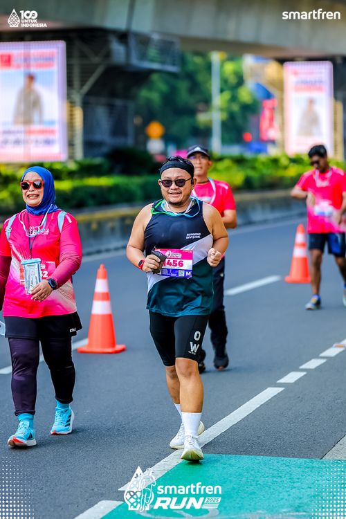 Race photo from Smartfren Run 2025 