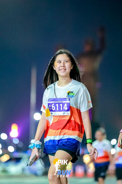 Race photo from PIK NITE RUN 2025