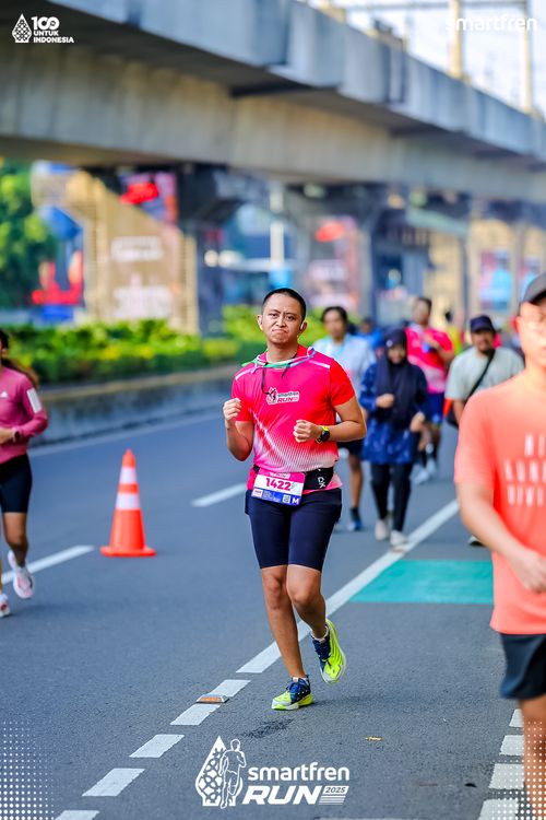 Race photo from Smartfren Run 2025 