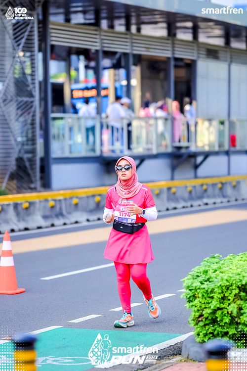 Race photo from Smartfren Run 2025 