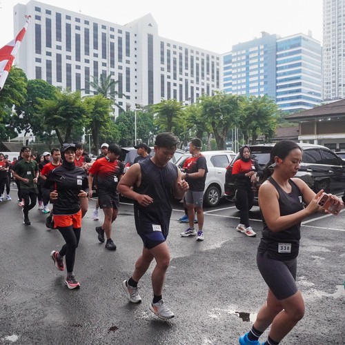 Race photo from FIRST SUNDAY RUN