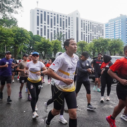 Race photo from FIRST SUNDAY RUN