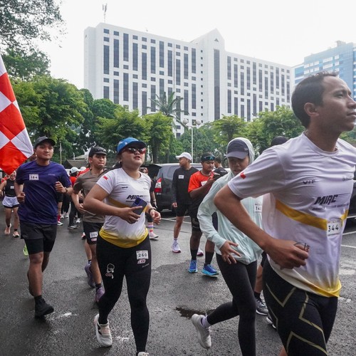 Race photo from FIRST SUNDAY RUN