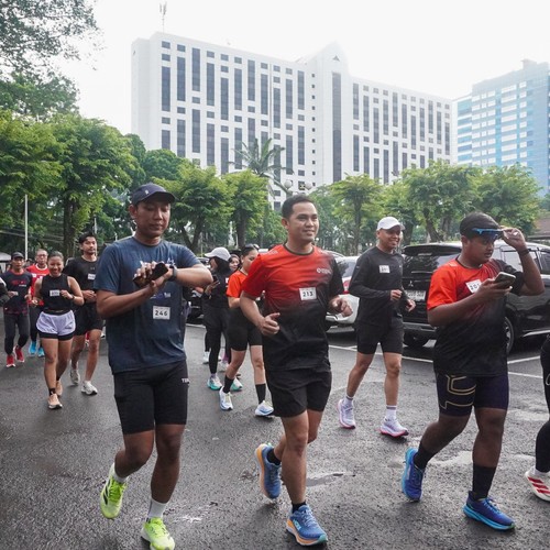 Race photo from FIRST SUNDAY RUN