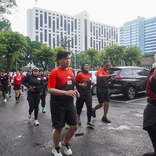 Race photo from FIRST SUNDAY RUN