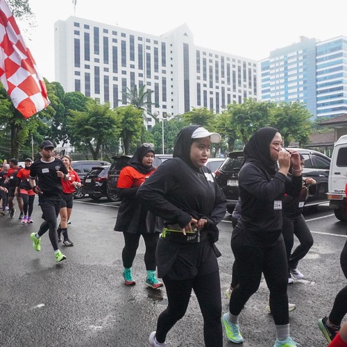 Race photo from FIRST SUNDAY RUN