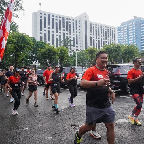 Race photo from FIRST SUNDAY RUN