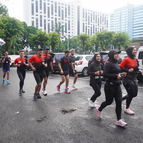 Race photo from FIRST SUNDAY RUN