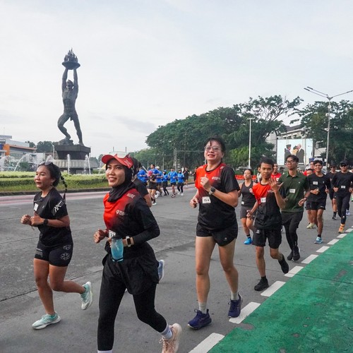 Race photo from FIRST SUNDAY RUN