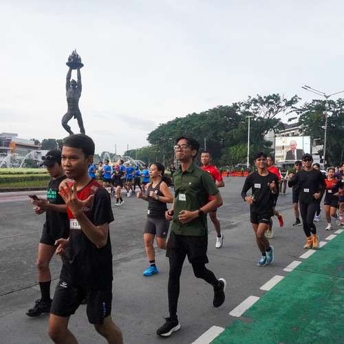 Race photo from FIRST SUNDAY RUN
