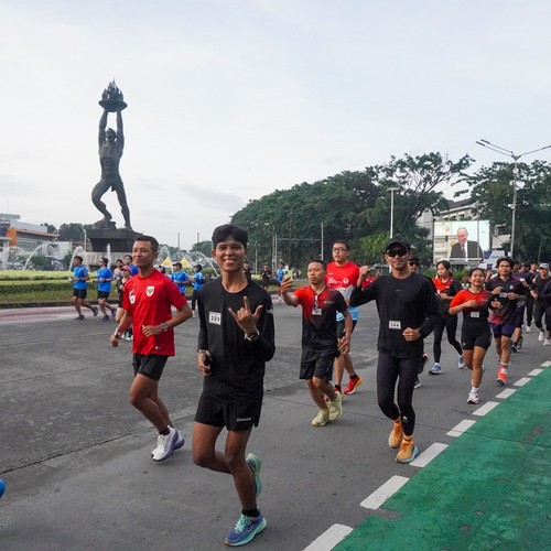 Race photo from FIRST SUNDAY RUN