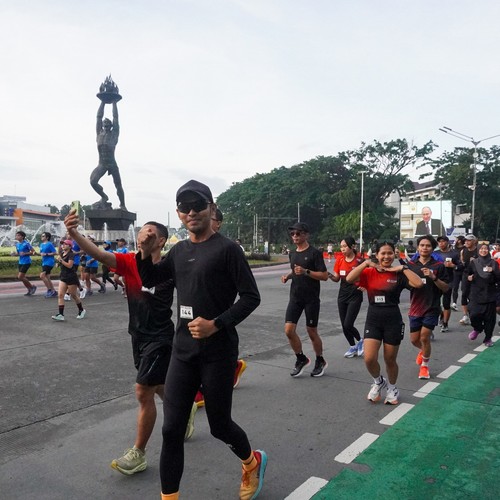 Race photo from FIRST SUNDAY RUN