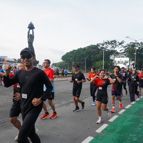 Race photo from FIRST SUNDAY RUN