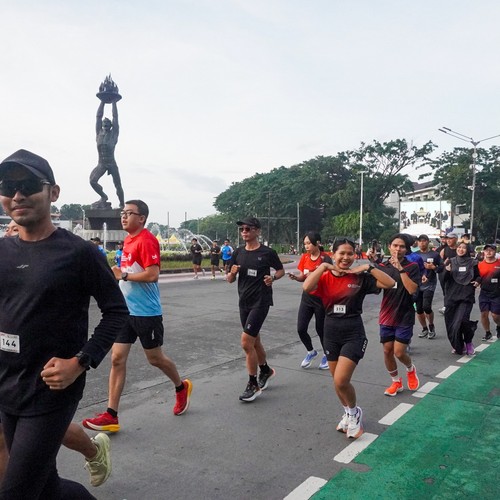 Race photo from FIRST SUNDAY RUN