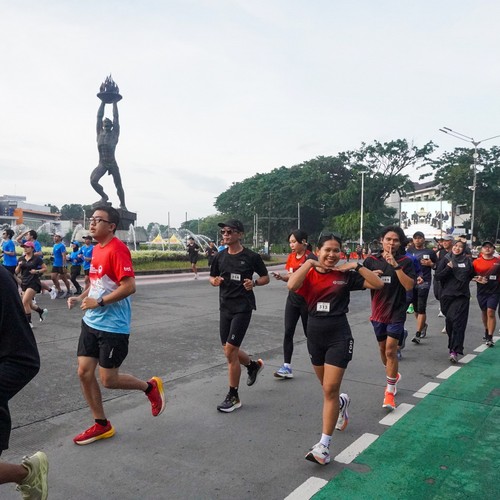 Race photo from FIRST SUNDAY RUN