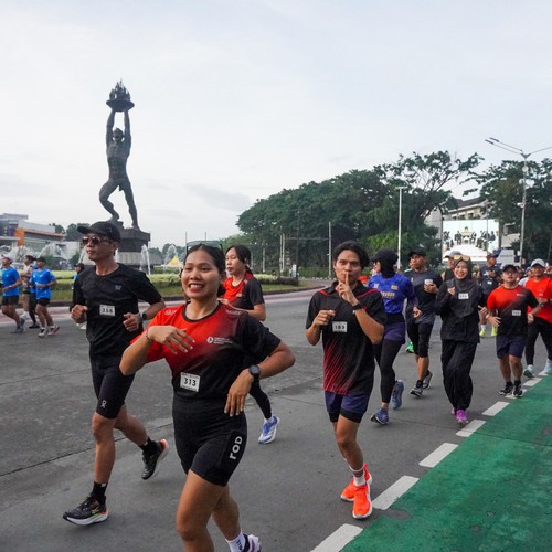 Race photo from FIRST SUNDAY RUN