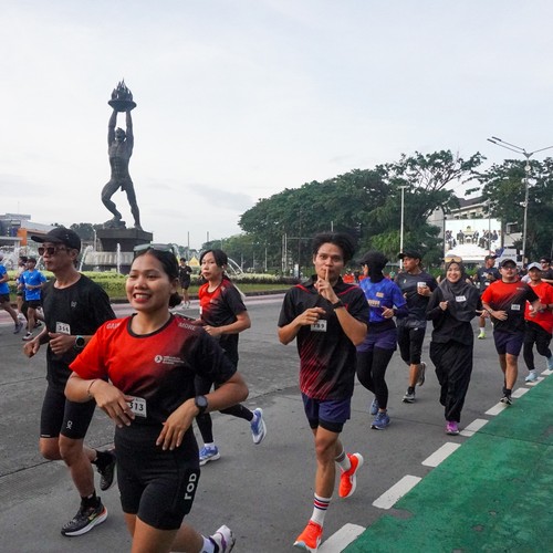 Race photo from FIRST SUNDAY RUN