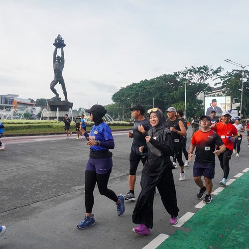 Race photo from FIRST SUNDAY RUN
