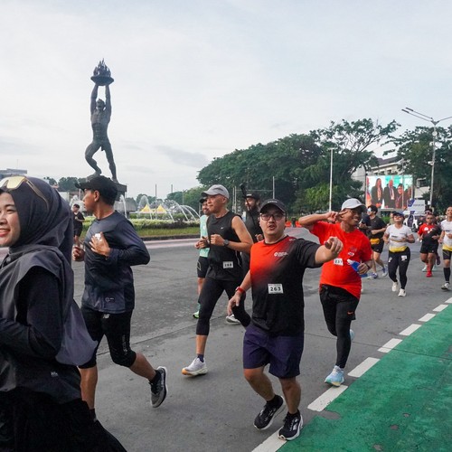 Race photo from FIRST SUNDAY RUN