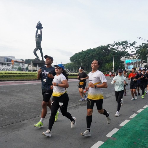 Race photo from FIRST SUNDAY RUN