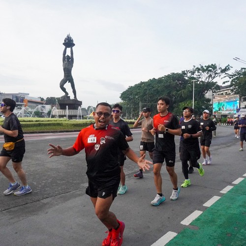 Race photo from FIRST SUNDAY RUN
