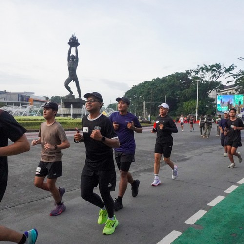 Race photo from FIRST SUNDAY RUN