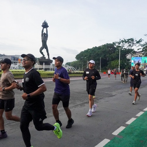 Race photo from FIRST SUNDAY RUN