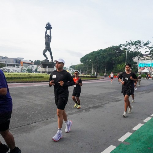 Race photo from FIRST SUNDAY RUN
