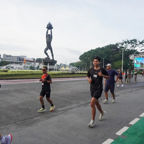 Race photo from FIRST SUNDAY RUN