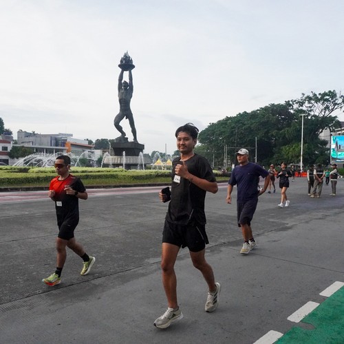Race photo from FIRST SUNDAY RUN