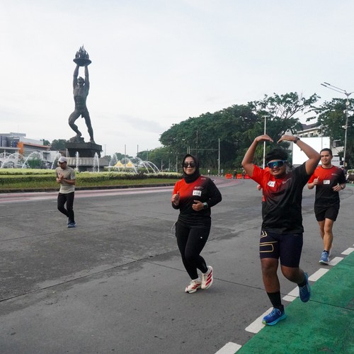 Race photo from FIRST SUNDAY RUN