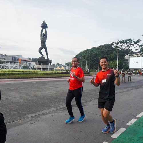 Race photo from FIRST SUNDAY RUN