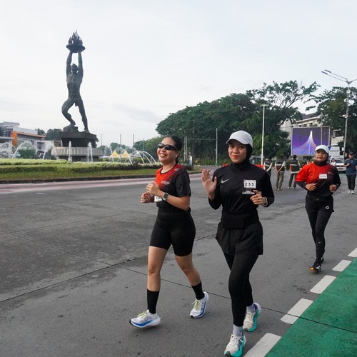 Race photo from FIRST SUNDAY RUN