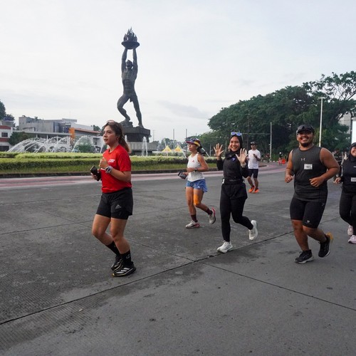 Race photo from FIRST SUNDAY RUN