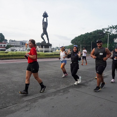 Race photo from FIRST SUNDAY RUN