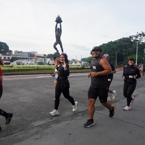 Race photo from FIRST SUNDAY RUN