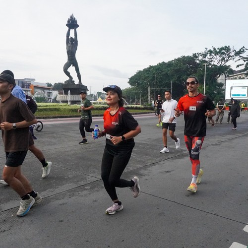 Race photo from FIRST SUNDAY RUN