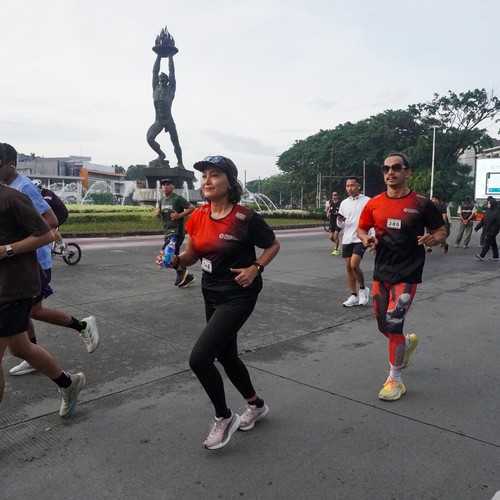 Race photo from FIRST SUNDAY RUN