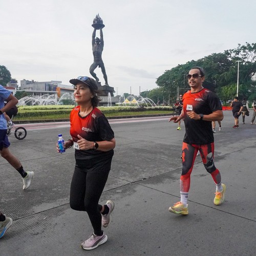 Race photo from FIRST SUNDAY RUN
