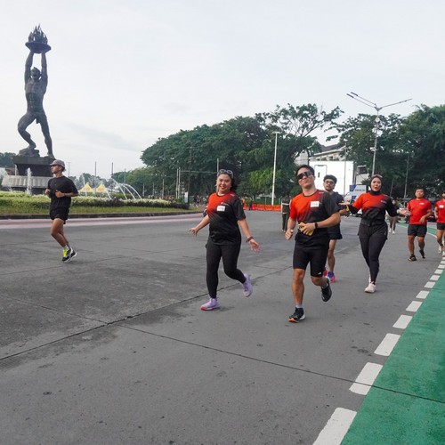 Race photo from FIRST SUNDAY RUN