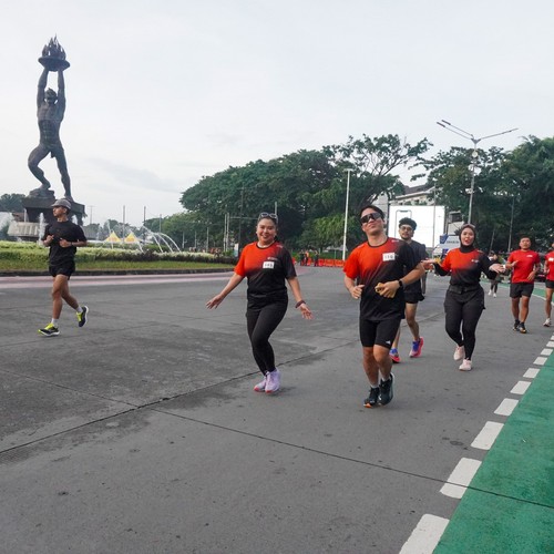 Race photo from FIRST SUNDAY RUN