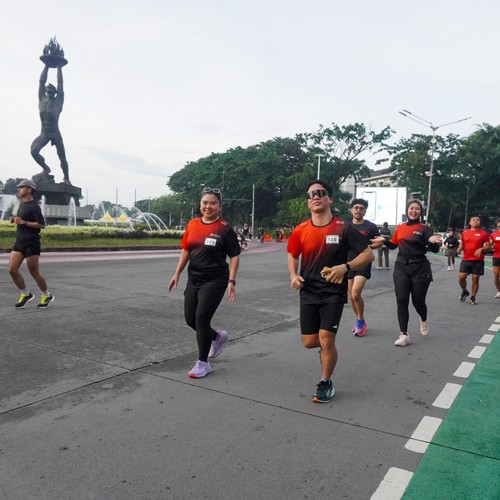 Race photo from FIRST SUNDAY RUN